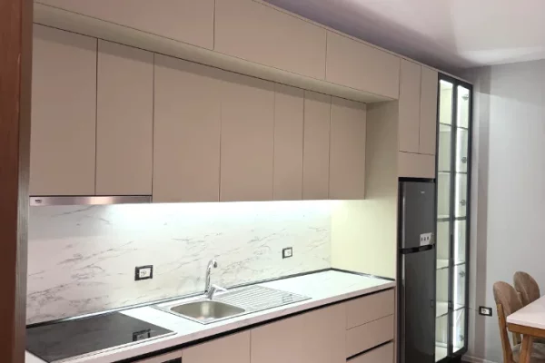 Shtepi me qera Apartament ne Tirane, 1+1, Mobilimi E mobiluar, Pagesa 70,000  Leke.