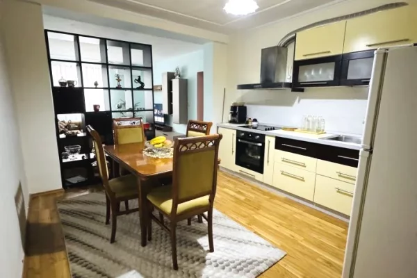 Shtepi me qera Apartament ne Tirane, 1+1, Mobilimi E mobiluar, Pagesa 730  Euro.