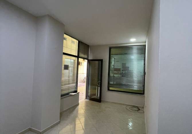 Ofrohet zyre me qira te 9-kateshet!