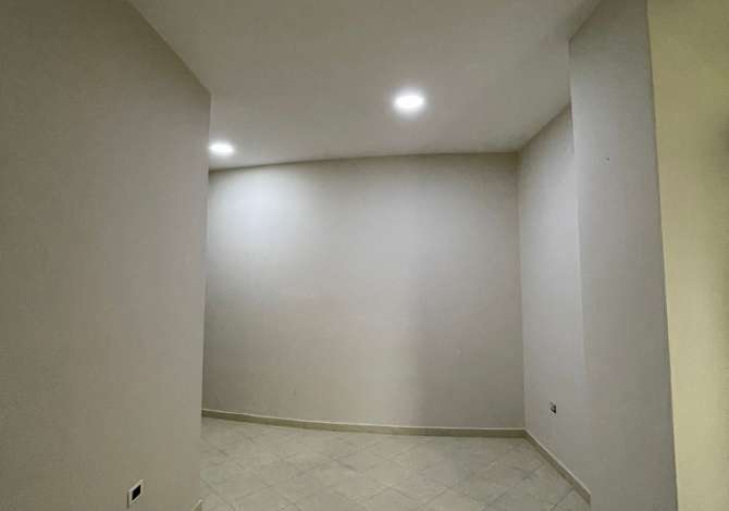 Ofrohet zyre me qira te 9-kateshet!