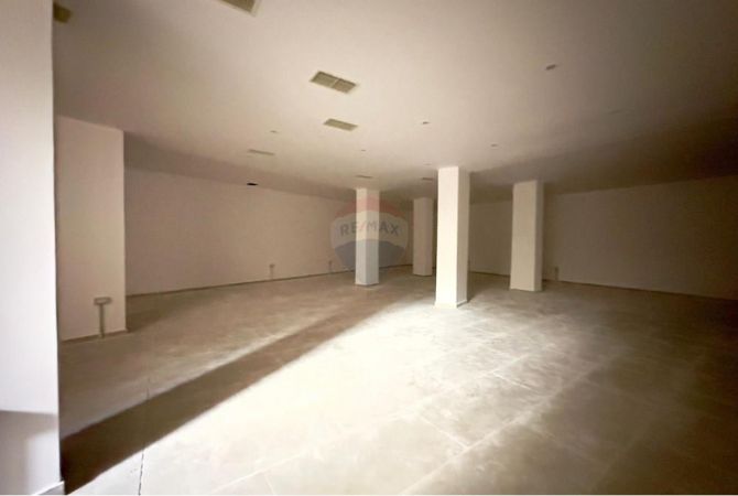 Business Property in Sale 1+1 in Tirana - 250,000 Euro