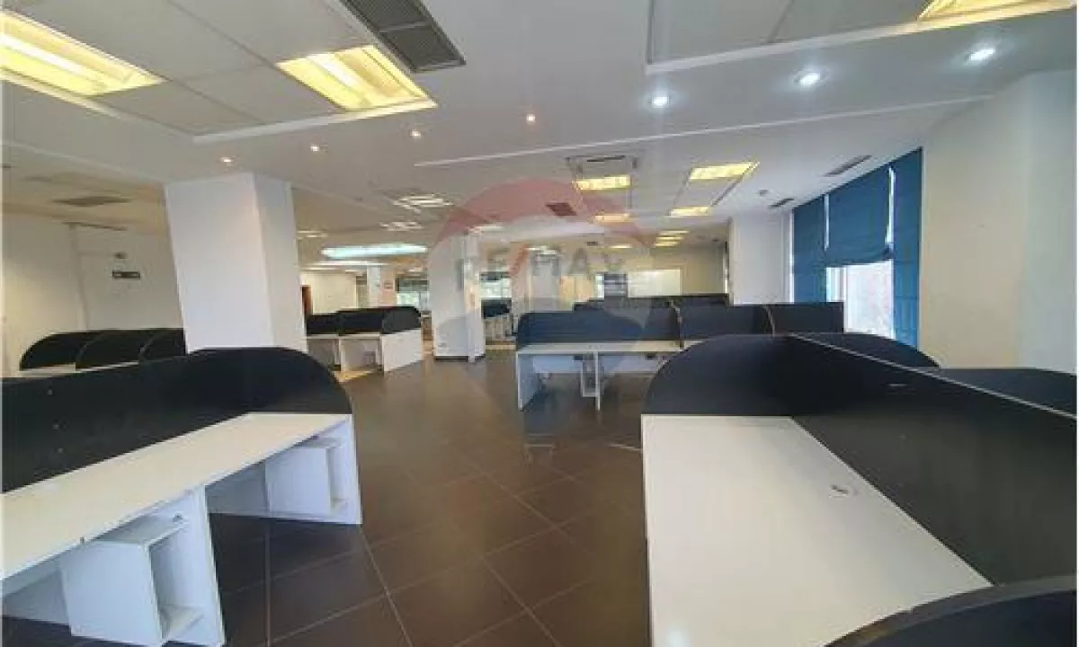 Zyre open space 420 m2 tek Brryli!