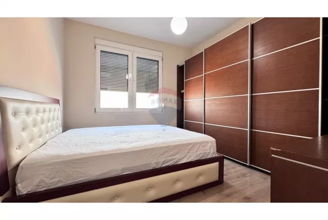 Shtepi me qera Apartament ne Tirane, 1+1, Mobilimi E mobiluar, Pagesa 850  Euro.