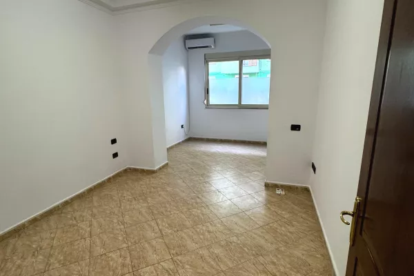 Business Property for Rent 3+1 in Tirana - 700 Euro
