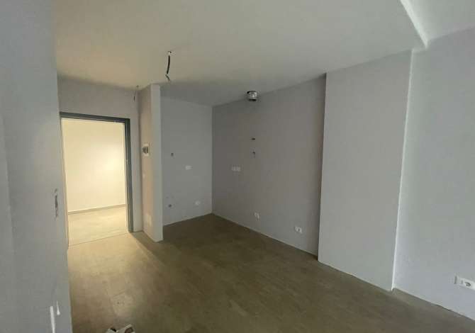 Jepet me Qera Ambjent Biznesi 1+1 800 mije leke , Like View rruga e Kosovareve.