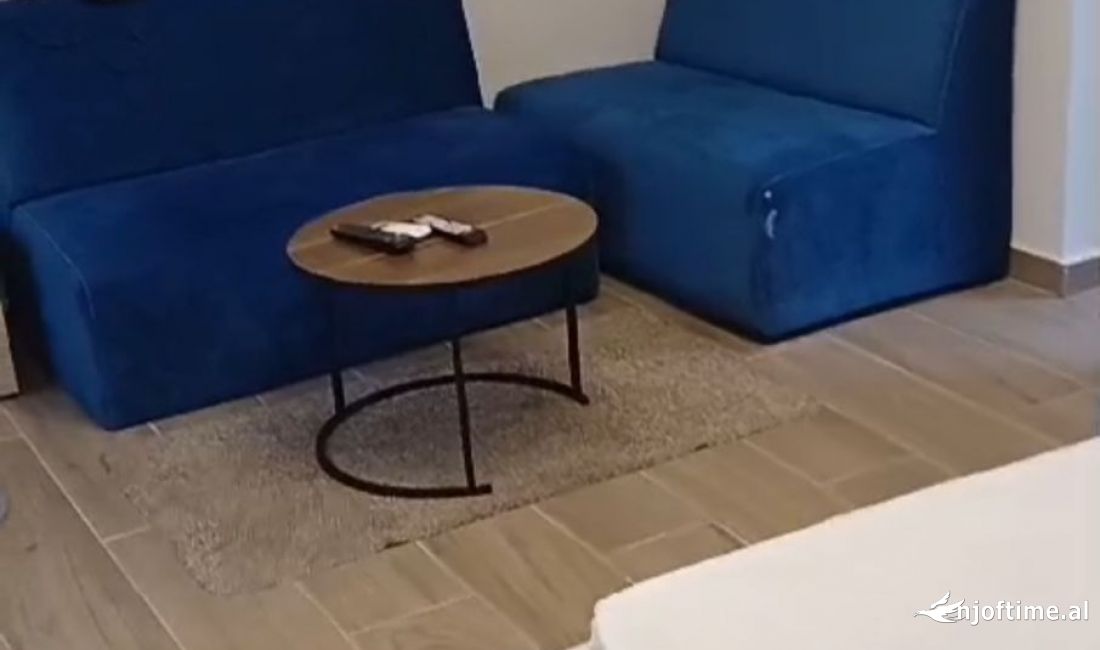 Shtepi me qera Apartament ne Tirane, Garsoniere, Mobilimi E mobiluar, Pagesa 45,000  Leke.