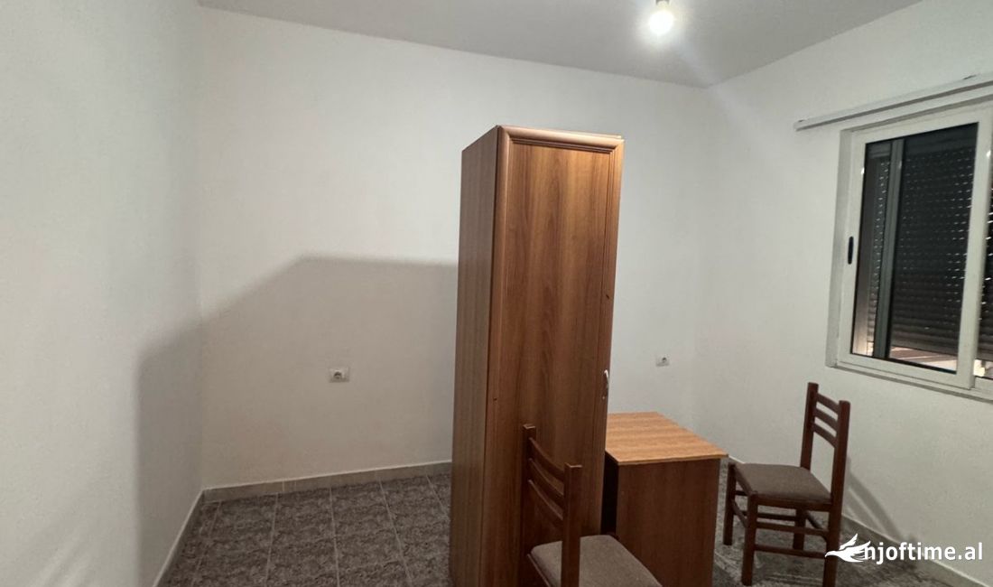 Jepet me qera Ambjent Biznesi 2+1 , Myslym Shyr prapa Syrit 700 mije leke