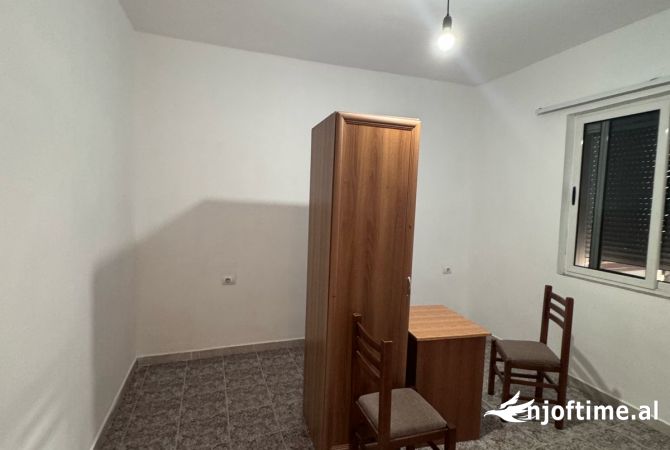 Jepet me qera Ambjent Biznesi 2+1 , Myslym Shyr prapa Syrit 700 mije leke