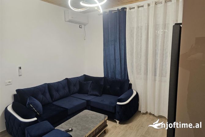 Shtepi me qera Shtepi Private ne Tirane, 1+1, Mobilimi E mobiluar, Pagesa 450  Euro.