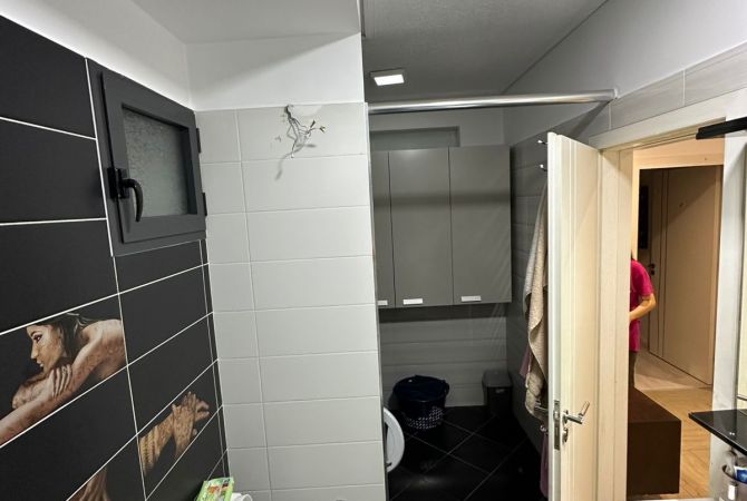 Shtepi me qera Apartament ne Tirane, 2+1, Mobilimi E mobiluar, Pagesa 550  Euro.