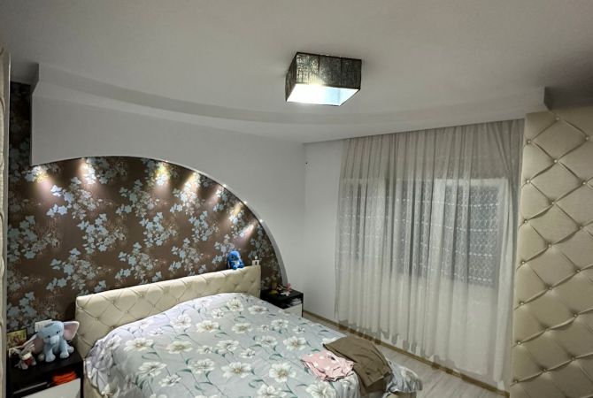 Shtepi me qera Apartament ne Tirane, 2+1, Mobilimi E mobiluar, Pagesa 550  Euro.