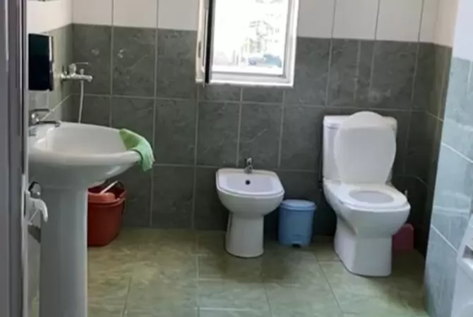 Shtepi me qera Apartament ne Tirane, 1+1, Mobilimi E mobiluar, Pagesa 42,000  Leke.