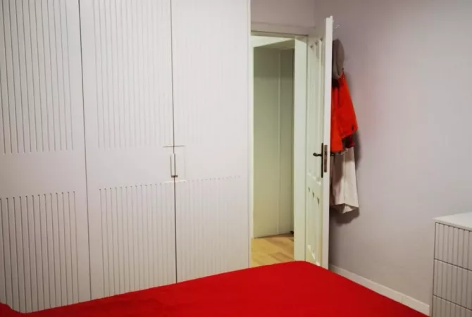 Shtepi me qera Apartament ne Tirane, 2+1, Mobilimi E mobiluar, Pagesa 60,000  Leke.