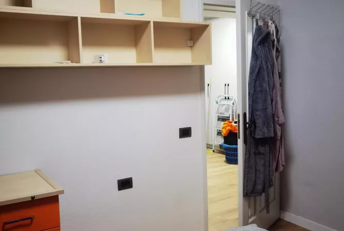 Shtepi me qera Apartament ne Tirane, 2+1, Mobilimi E mobiluar, Pagesa 60,000  Leke.