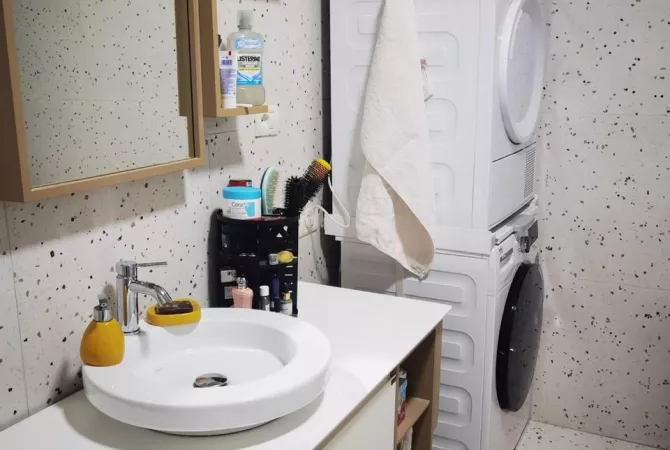 Shtepi me qera Apartament ne Tirane, 2+1, Mobilimi E mobiluar, Pagesa 60,000  Leke.