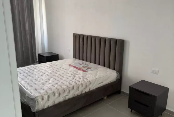 Shtepi me qera Apartament ne Tirane, 1+1, Mobilimi E mobiluar, Pagesa 70,000  Leke.