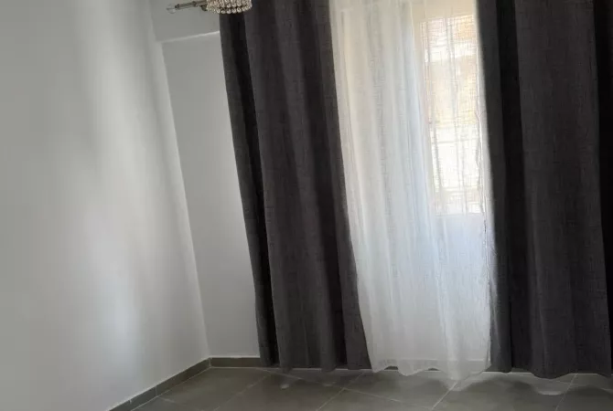 Shtepi me qera Apartament ne Tirane, 1+1, Mobilimi E mobiluar, Pagesa 70,000  Leke.