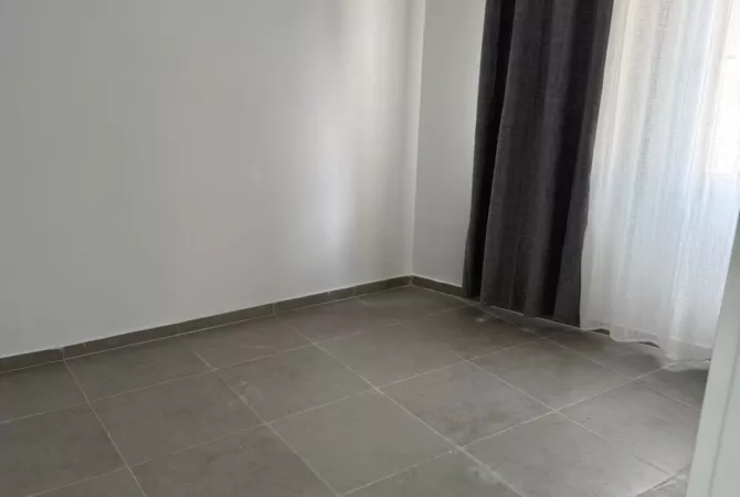 Shtepi me qera Apartament ne Tirane, 1+1, Mobilimi E mobiluar, Pagesa 70,000  Leke.