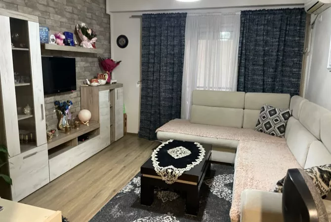 Shtepi me qera Apartament ne Tirane, 2+1, Mobilimi E mobiluar, Pagesa 580  Euro.