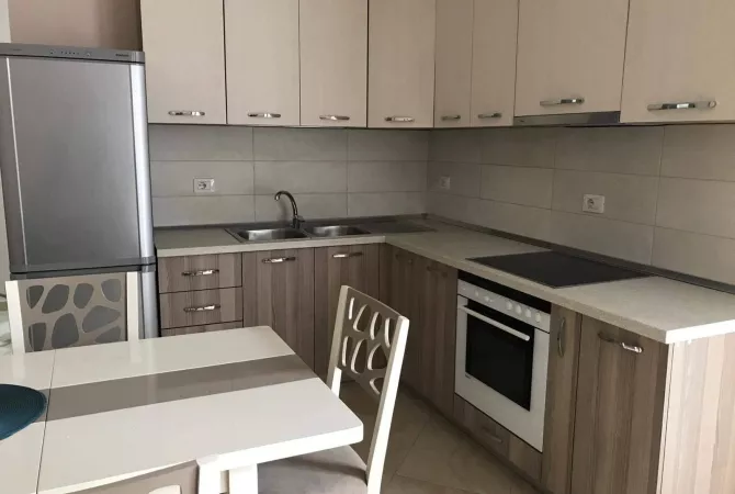 Shtepi me qera Apartament ne Tirane, 1+1, Mobilimi E mobiluar, Pagesa 37,000  Leke.
