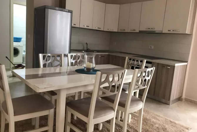 Shtepi me qera Apartament ne Tirane, 1+1, Mobilimi E mobiluar, Pagesa 37,000  Leke.