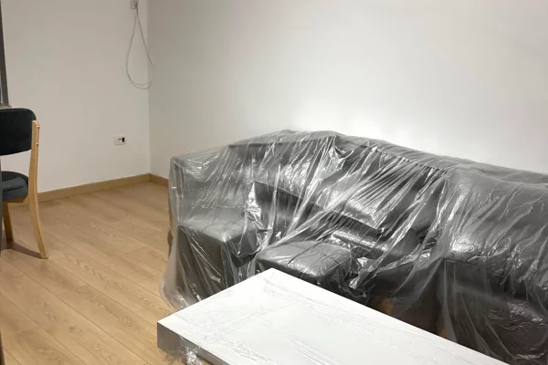 Shtepi me qera Apartament ne Tirane, 2+1, Mobilimi E mobiluar, Pagesa 600  Euro.