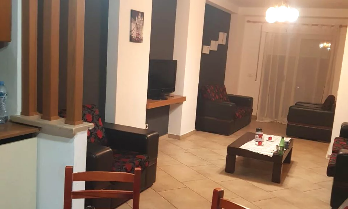 Shtepi me qera Apartament ne Tirane, 2+1, Mobilimi E mobiluar, Pagesa 60,000  Leke.