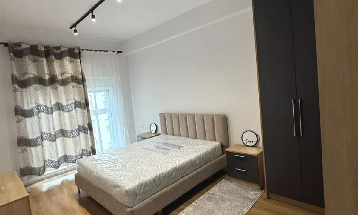 Shtepi me qera Apartament ne Tirane, 1+1, Mobilimi E mobiluar, Pagesa 500  Euro.