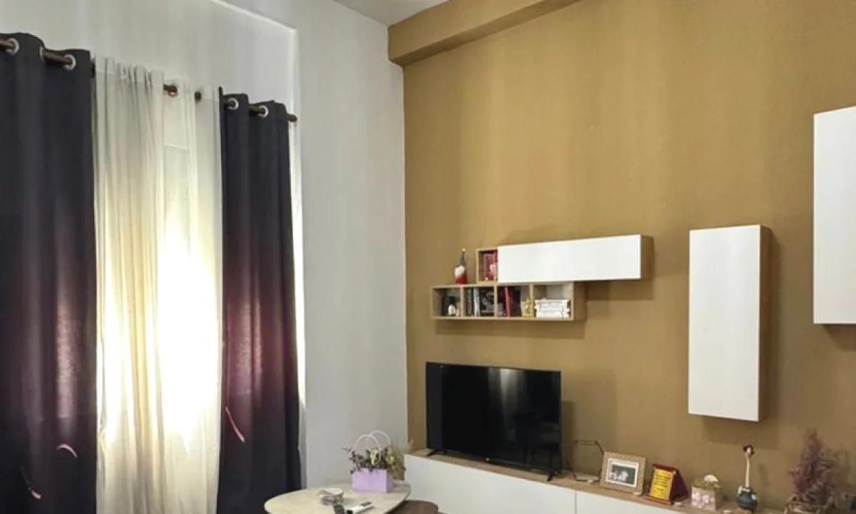Shtepi me qera Apartament ne Tirane, 1+1, Mobilimi E mobiluar, Pagesa 50,000  Leke.