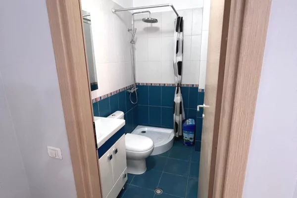 Shtepi me qera Apartament ne Tirane, 2+1, Mobilimi E mobiluar, Pagesa 700  Euro.