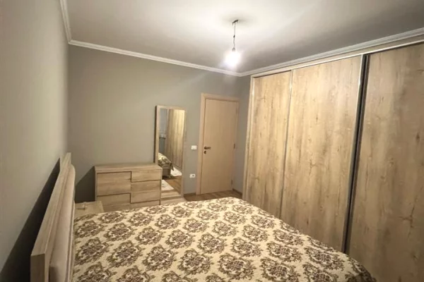 Shtepi me qera Apartament ne Tirane, 2+1, Mobilimi E mobiluar, Pagesa 60,000  Leke.