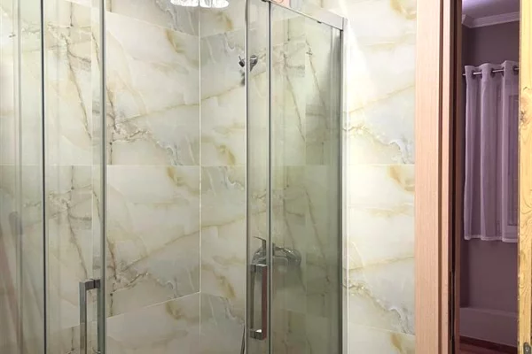 Shtepi me qera Apartament ne Tirane, 2+1, Mobilimi E mobiluar, Pagesa 60,000  Leke.