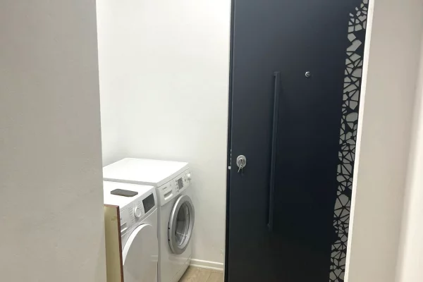 Shtepi me qera Apartament ne Tirane, 1+1, Mobilimi E mobiluar, Pagesa 500  Euro.