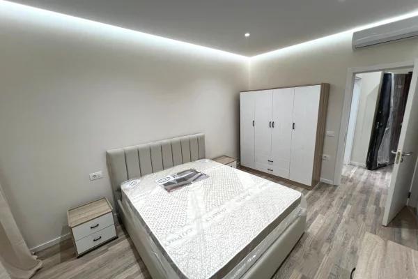 Shtepi me qera Apartament ne Tirane, 1+1, Mobilimi E mobiluar, Pagesa 50,000  Leke.