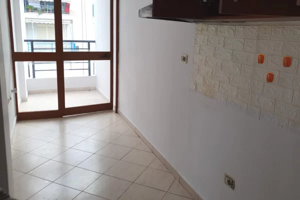 House for Rent 2+1 in Tirana - 35,000 Leke