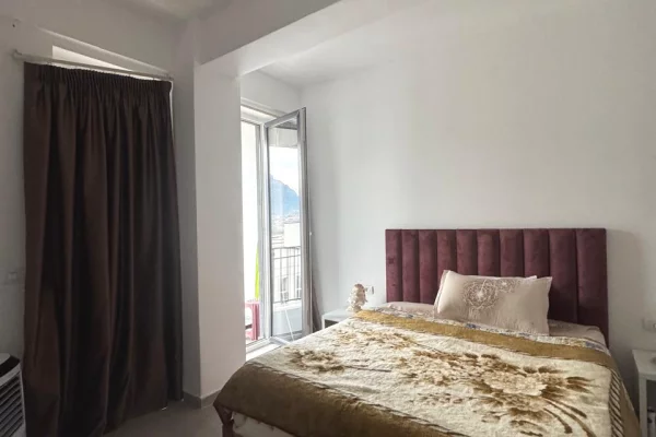 Shtepi me qera Apartament ne Tirane, 2+1, Mobilimi E mobiluar, Pagesa 43,000  Leke.
