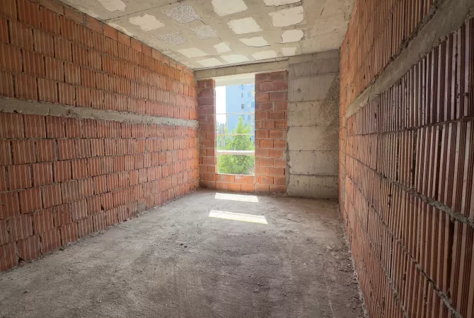 Shtepi ne shitje Apartament ne Tirane, 2+1, Mobilimi Bosh, pa mobiluar, Pagesa 160,000  Euro.