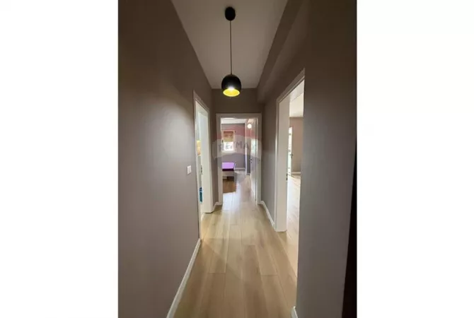 Shtepi ne shitje Apartament ne Tirane, 1+1, Mobilimi E mobiluar, Pagesa 125,000  Euro.