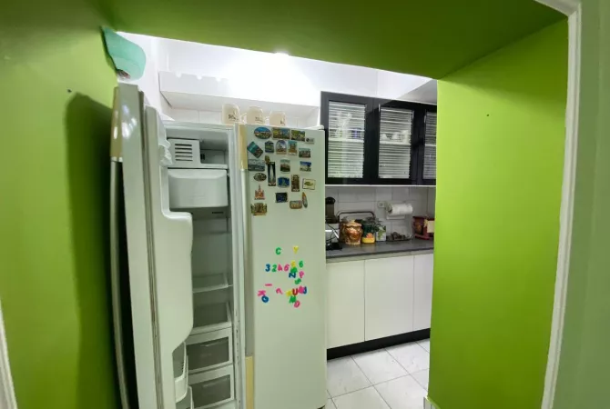 Shtepi ne shitje Apartament ne Tirane, 4+1, Mobilimi Pjeserisht e mobiluar, Pagesa 220,000  Euro.