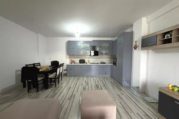 Shtepi ne shitje 2+1 ne Tirane - 135,000 Euro