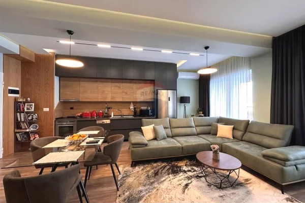 Shitet 1+1 i investuar në Mangalem