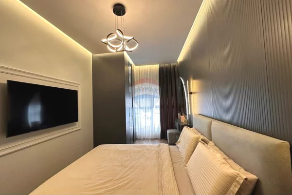 Shtepi ne shitje Apartament ne Tirane, 1+1, Mobilimi E mobiluar, Pagesa 140,000  Euro.