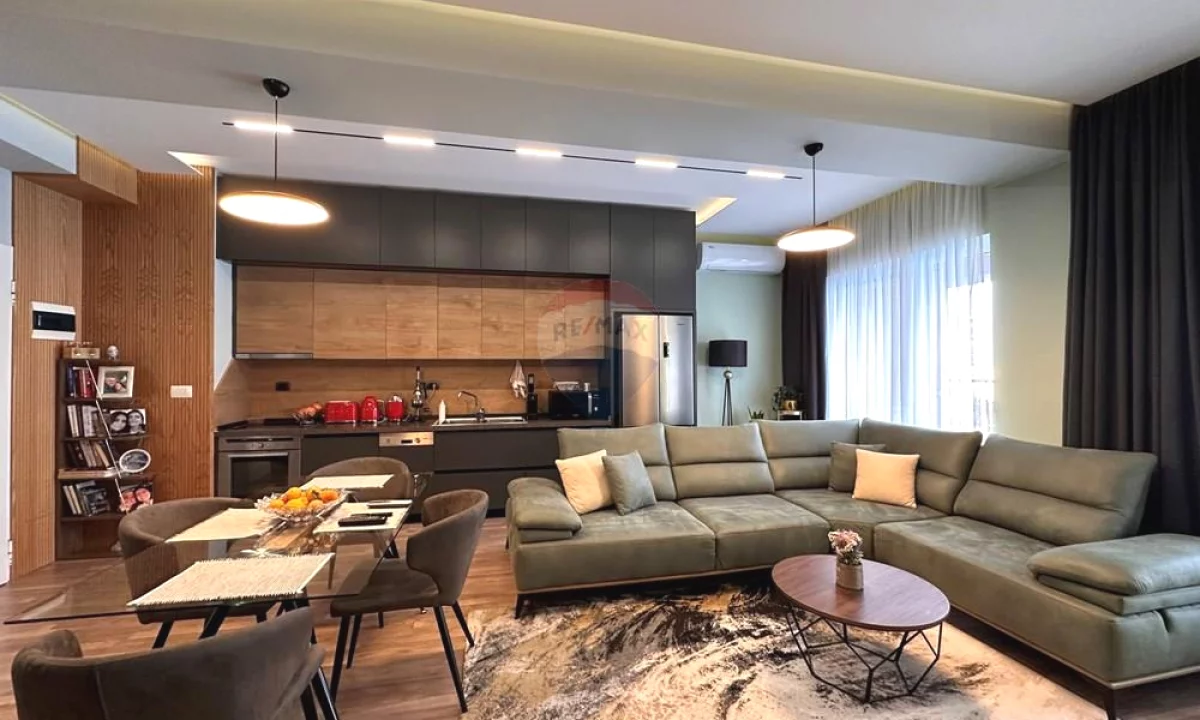 Shtepi ne shitje Apartament ne Tirane, 1+1, Mobilimi E mobiluar, Pagesa 140,000  Euro.