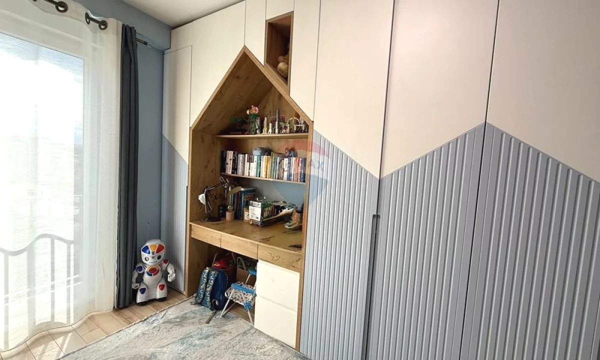 Shtepi ne shitje Apartament ne Tirane, 2+1, Mobilimi E mobiluar, Pagesa 232,000  Euro.