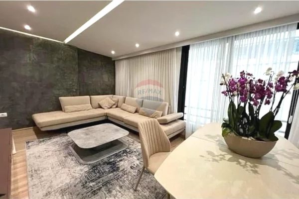 Shtepi ne shitje Apartament ne Tirane, 2+1, Mobilimi E mobiluar, Pagesa 420,000  Euro.