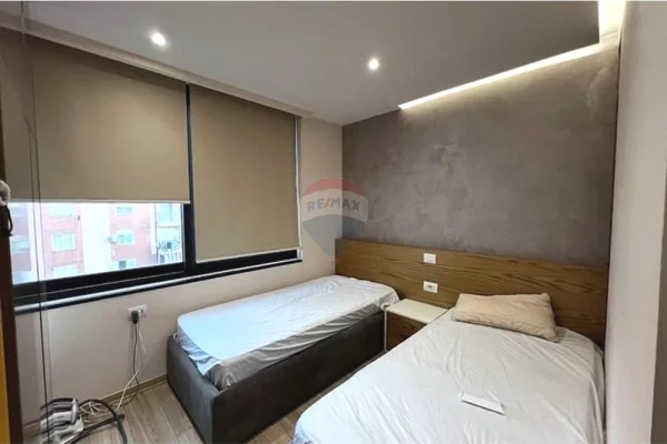 Shtepi ne shitje Apartament ne Tirane, 2+1, Mobilimi E mobiluar, Pagesa 420,000  Euro.