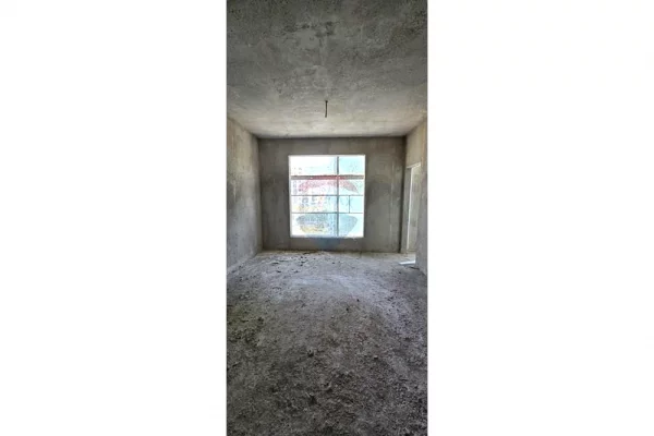 Appartamento in vendita a Tirana 2+1, Vuoto