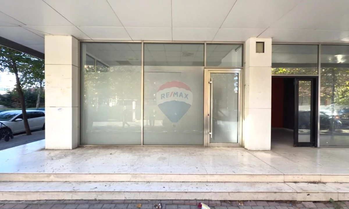 Njesi tregtare ne shitje!