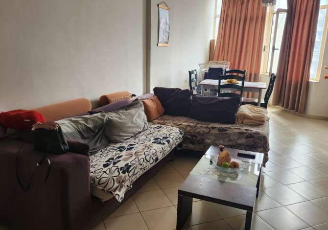 Shitet apartament 1+1 ne astir 