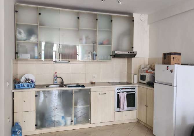 Shtepi ne shitje Apartament ne Tirane, 1+1, Mobilimi E mobiluar, Pagesa 87,000  Euro.